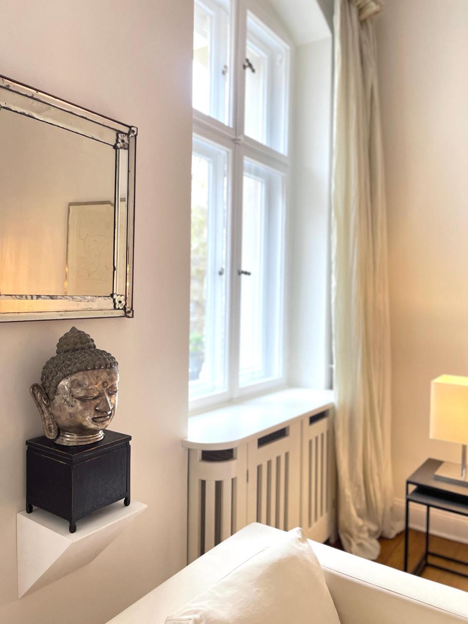 Fantastic In Prime Location - Center West * Berlin